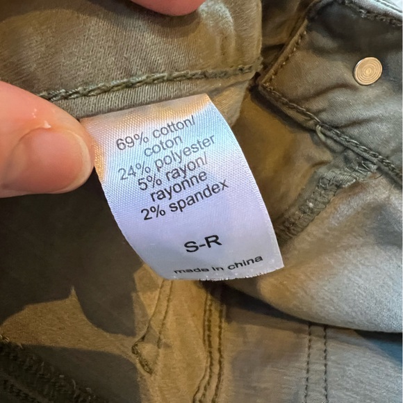 Maurice’s Green Jeans - Picture 6 of 10